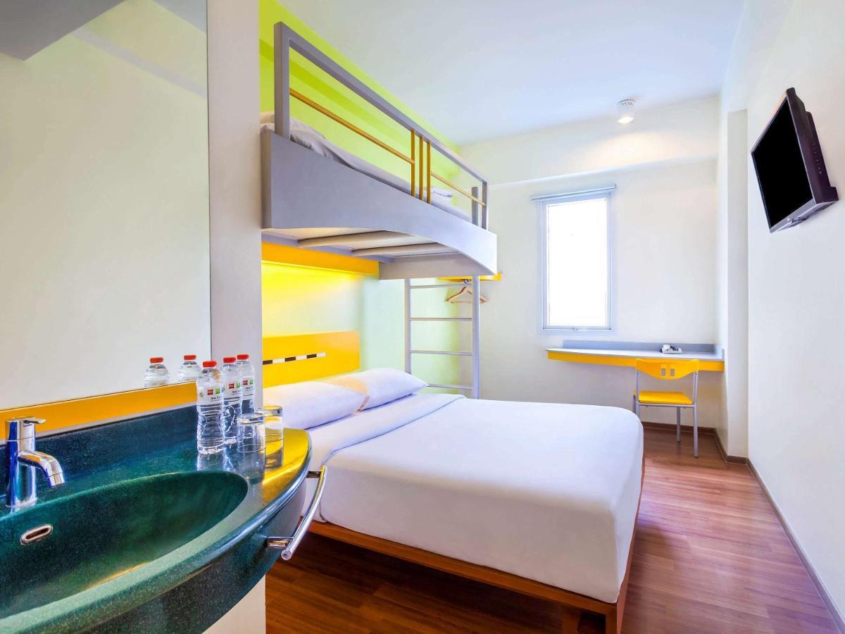 Ibis Budget Jakarta Cikini Екстер'єр фото
