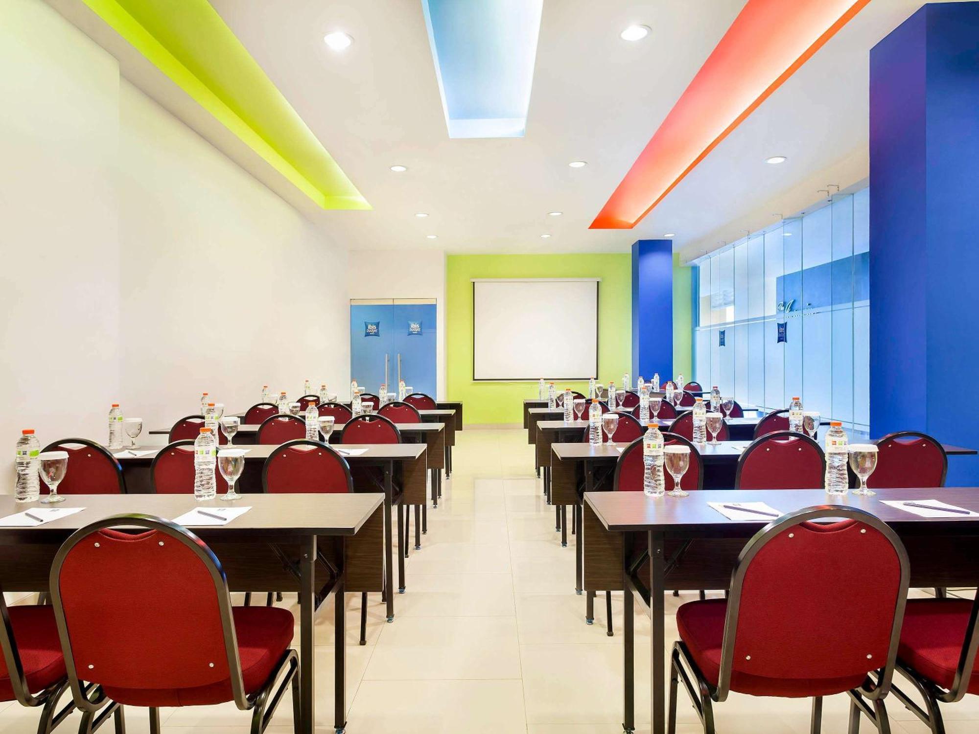 Ibis Budget Jakarta Cikini Екстер'єр фото