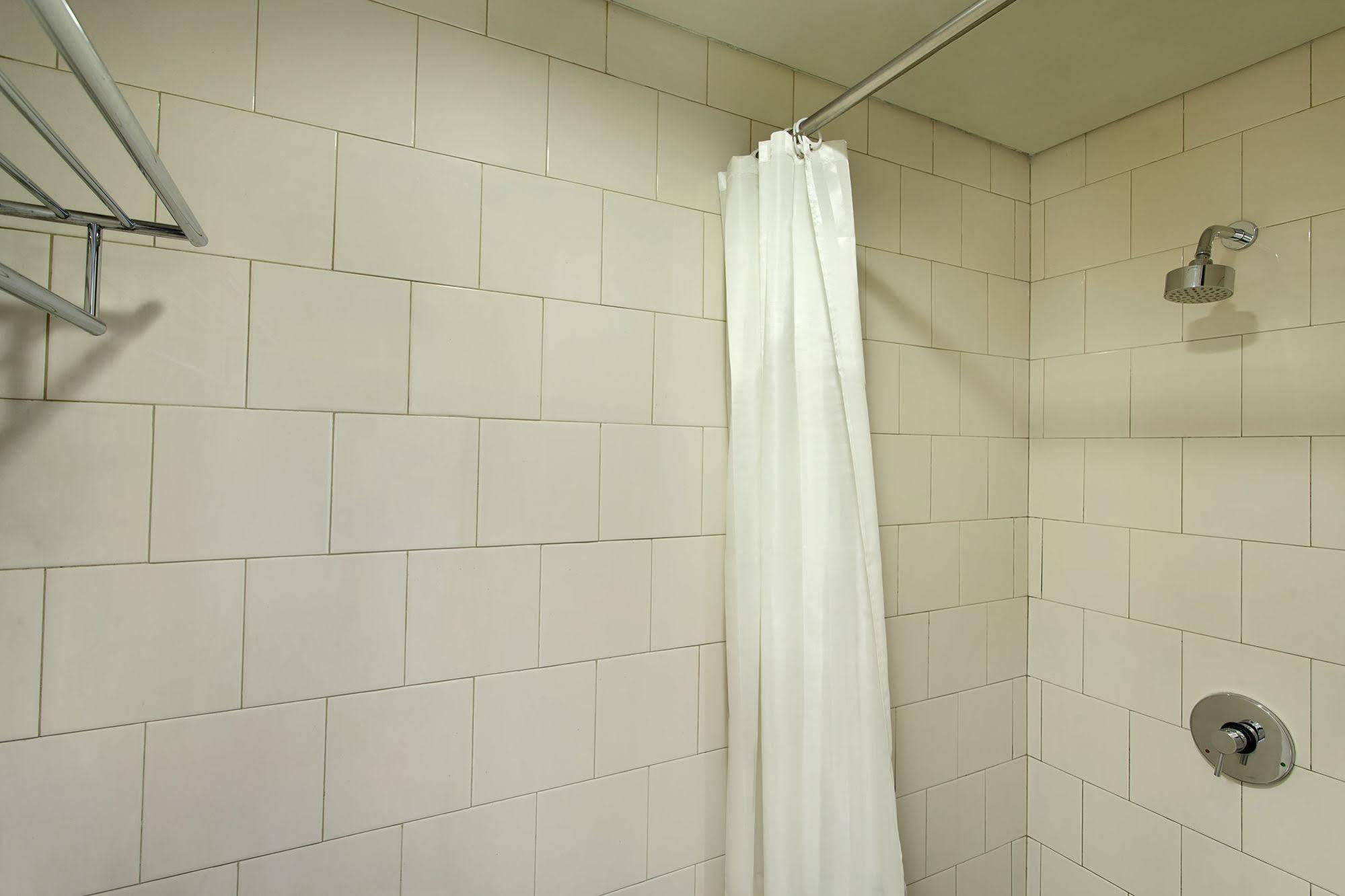 Ibis Budget Jakarta Cikini Екстер'єр фото